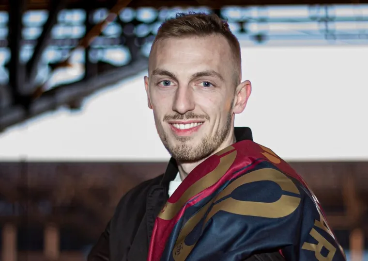 Danijel Lončar (Osijek -&gt; Pogon Szczecin) - Jedan od mnogobrojnih igrača koji je napustio grad na Dravi. Poljski klub je angažirao ovog 25-godišnjeg braniča za 400 tisuća eura iako po Transfermarktu procijenjen na 1,5 milijuna eura