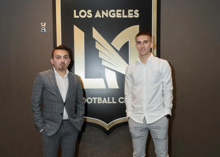 Stipe Biuk (Hajduk -> LAFC) - Hajduk je dobitnik ovog prijelaznog roka u zaradi zbog prodaje igrača, no svi su ostali iznenađeni kada je mladi 19-godi&scaron;nji Biuk oti&scaron;ao u američku ligu. Možda njegov pozet 'nije popularan', ali možda i nije toliko lo&scaron;. Vrijeme će pokazati. Svakako da je najveći dobitnik klub s Poljuda koji je dobio vrlo dobru cifru za igrača koji nema neke brojke (golovi i asistencije). Bijeli su zaradili čak 6,5 milijuna eura od ovog transfera