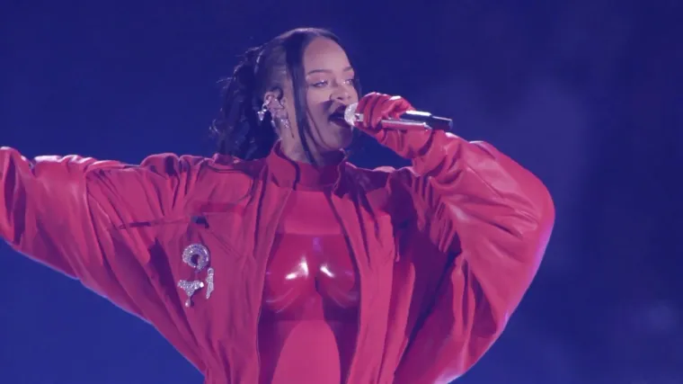 Govoreći za časopis, Rihanna je izjavila da je Rocky njezin najbolji prijatelj i opisala majčinstvo kao sve na svijetu jer je iskreno rekla da se ni ne sjeća kakav joj je život bio prije nego što je rodila sina u svibnju 2022. godine.
