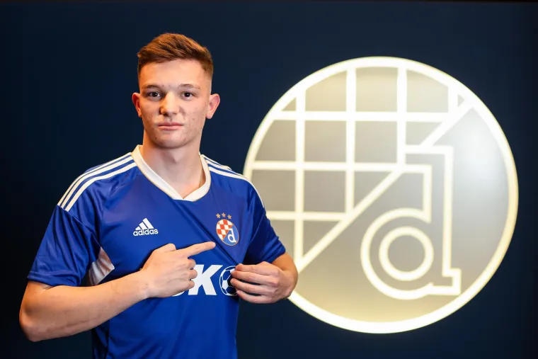 Mauro Perković (Istra -&gt; Dinamo) - 2 milijuna eura