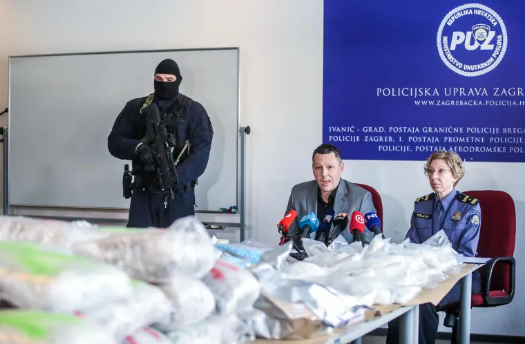 Policija se pohvalila pozama&scaron;nim plijenom, pogledajte kako izgleda 400 kila droge