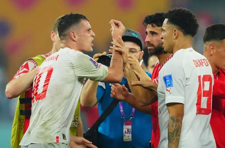 Srpski tabloid podivljao zbog obične domoljubne objave najvećeg neprijatelja: 'Ne prestaje i koristi svaku priliku da uputi otrovnu strelicu ka Srbiji'