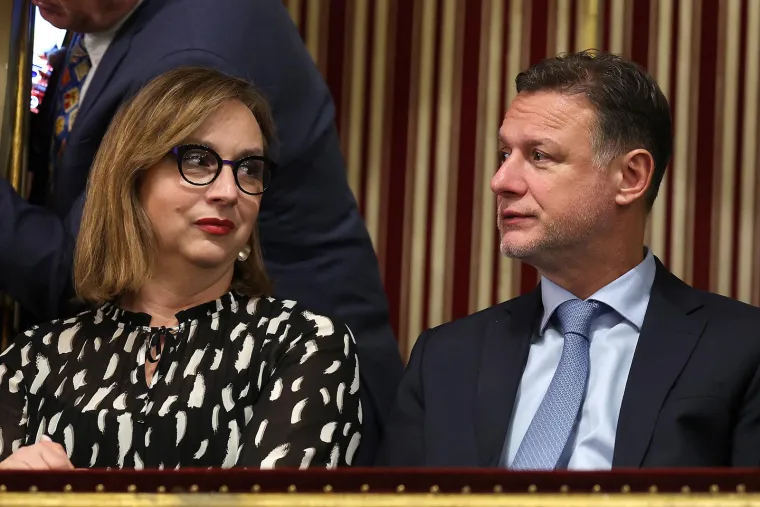 Gordan Jandroković se obrijao nakon 5 godina, iako mu je supruga rekla da joj se više sviđa zarastao
