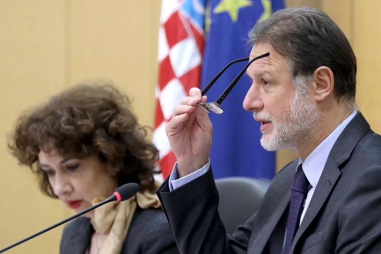 Gordan Jandroković se obrijao nakon 5 godina, iako mu je supruga rekla da joj se više sviđa zarastao