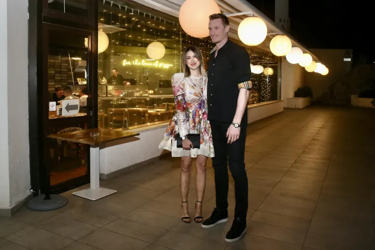 Malena Alba kr&scaron;tena u Splitu, Petar Gra&scaron;o i Hana Huljić pripremili rasko&scaron;nu proslavu, pogledajte tko je sve stigao na slavlje