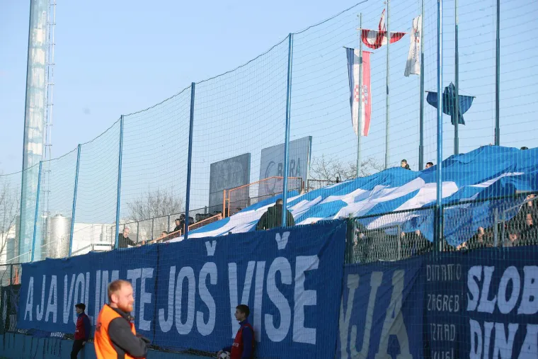 NAVIJAČKA GALERIJA Vatrogasci imali posla na vatrenom Poljudu, praznik nogometa u Varaždinu