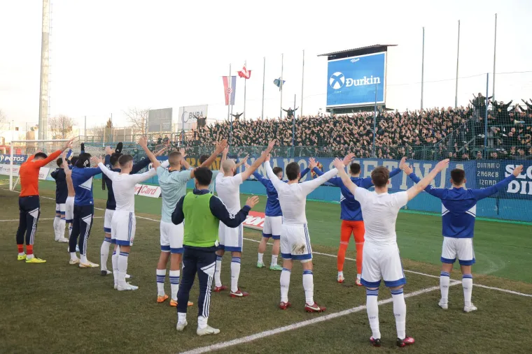 NAVIJAČKA GALERIJA Vatrogasci imali posla na vatrenom Poljudu, praznik nogometa u Varaždinu