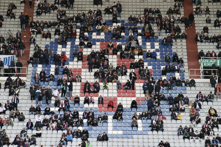 NAVIJAČKA GALERIJA Vatrogasci imali posla na vatrenom Poljudu, praznik nogometa u Varaždinu
