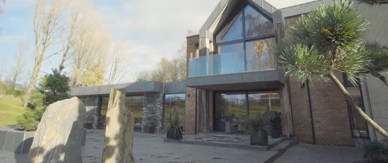 Cristiano Ronaldo prodaje luksuznu vilu za &scaron;est milijuna eura: Zavirite u 'remek-djelo modernog dizajna'