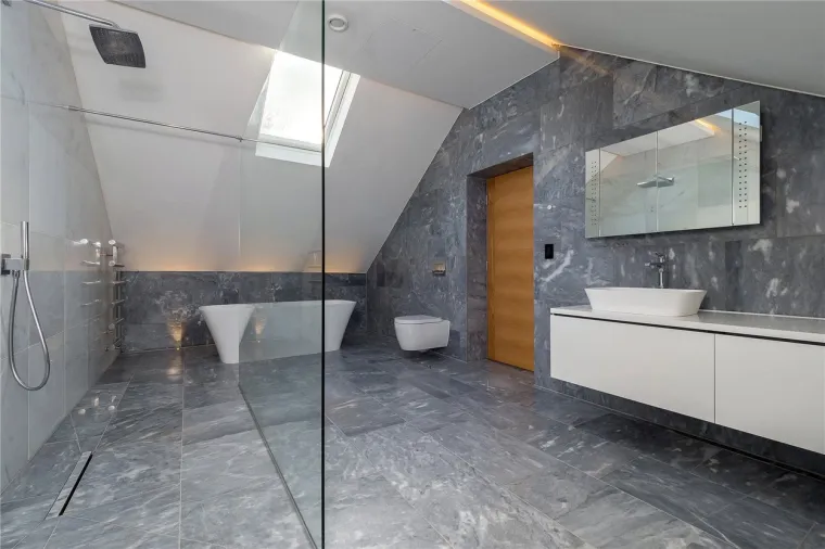 Cristiano Ronaldo prodaje luksuznu vilu za &scaron;est milijuna eura: Zavirite u 'remek-djelo modernog dizajna'