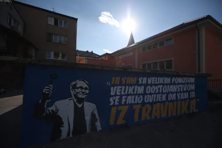 Ćiro dobio prvi mural nakon smrti: 'Ja sam se uvijek hvalio da sam iz Travnika'