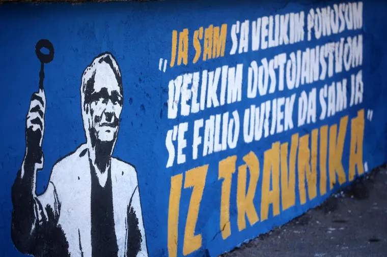 Ćiro dobio prvi mural nakon smrti: 'Ja sam se uvijek hvalio da sam iz Travnika'