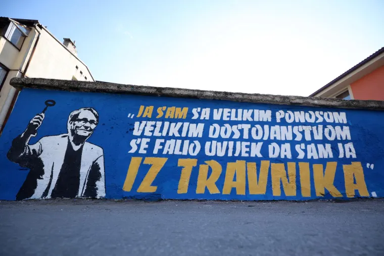 Ćiro dobio prvi mural nakon smrti: 'Ja sam se uvijek hvalio da sam iz Travnika'
