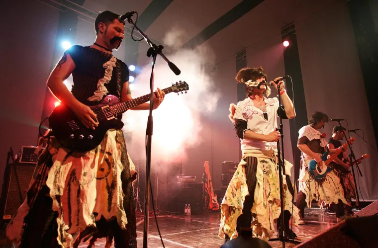 Oni kažu, 'sve je to rokenrol': Ako su ovo dosada&scaron;nji kostimi grupe Let 3, &scaron;to nas tek čeka na Eurosongu?