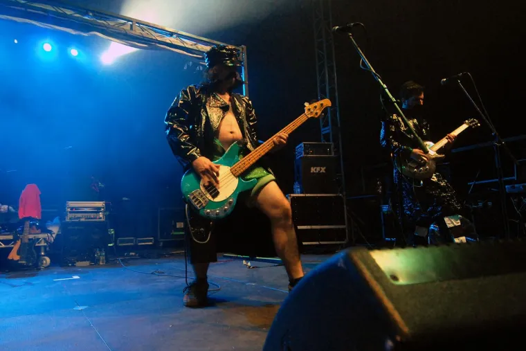 Oni kažu, 'sve je to rokenrol': Ako su ovo dosada&scaron;nji kostimi grupe Let 3, &scaron;to nas tek čeka na Eurosongu?