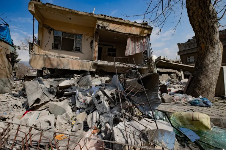 Pogledajte potresne fotografije nakon najnovijeg potresa u Turskoj: Tuga i jad, sve im je uni&scaron;teno