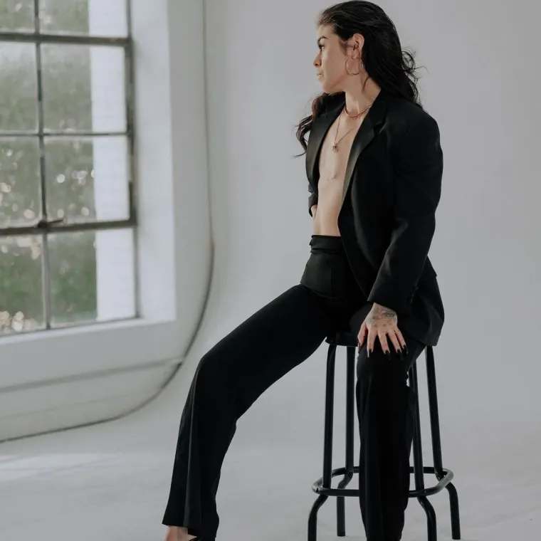 "&Scaron;to se mene tiče, toliko sam uvjerena u svoju odluku i svoja ravna prsa, da me jednostavno nije briga", otkrila je Stephanie...