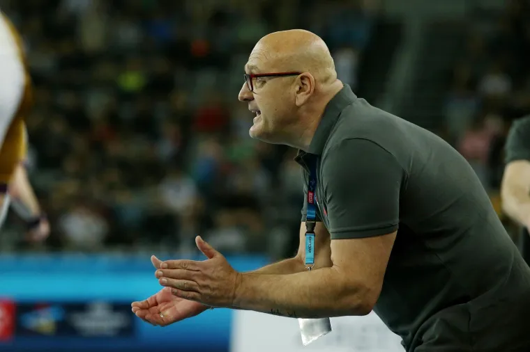 Sa Zagrebom je bio europski prvak 1992. i 1993. godine, dok je s Veszpremom bio europski doprvak 2002. Kao član hrvatske reprezentacije 1996. godine dobitnik je Državne nagrade za šport Franjo Bučar.