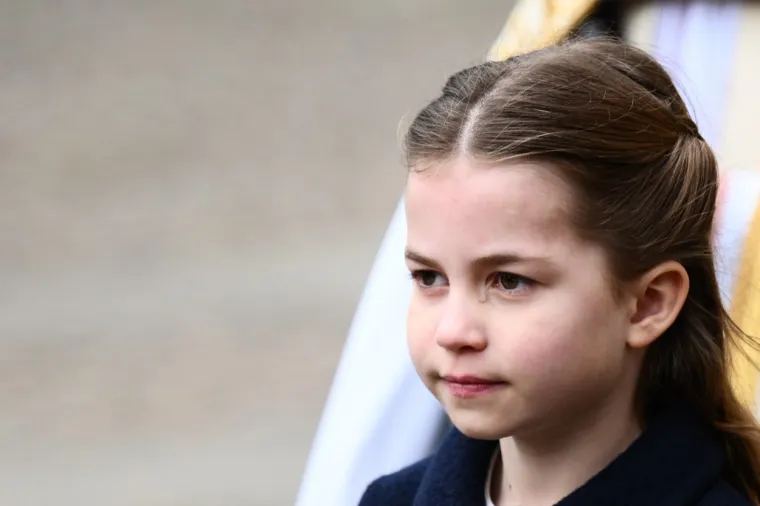Od njihove preslatke svečane odjeće do klasičnog britanskog pletiva, kraljevski dječji ormari posljednjih su godina privukli pozornost koja se mogla mjeriti s garderobom mame Kate.