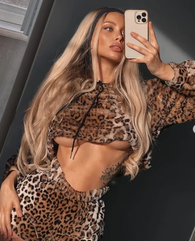 Odbila je Cristiana, svima je jasno zašto mu se svidjela: Atraktivna plavuša izludjela pratitelje novim fotkama