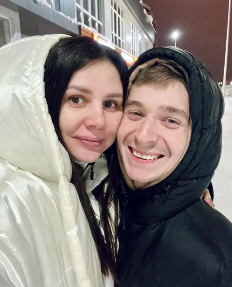 Marina (37) je bila maćeha Vladimiru (23), a sada čekaju drugo dijete: 'Seksala se s mojim sinom dok sam bio u kući...'