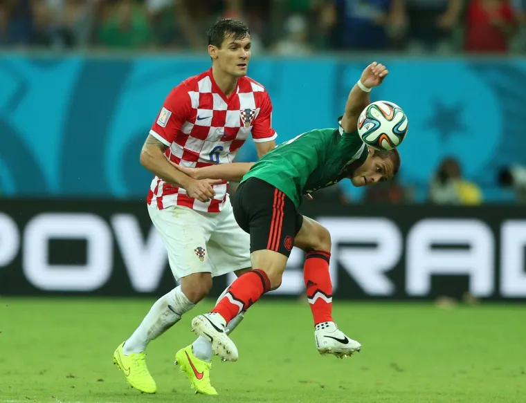 Od golobradog dječaka do neprijelaznog bedema: Ovako je izgledao put Dejana Lovrena u dresu Vatrenih