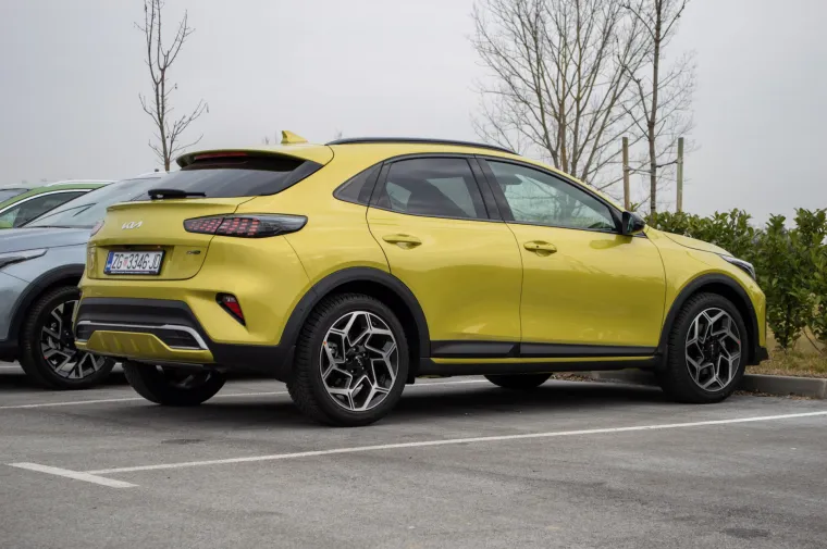 Ovo je nova Kia XCeed: Popularni crossover dobio je brojna unaprjeđenja, a stiže i s brutalnim paketom opreme