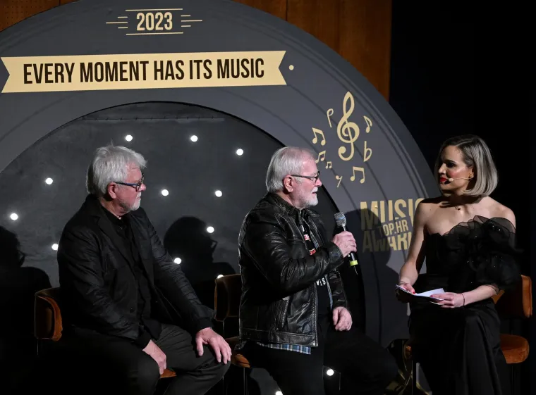 Trijumf Mije Dim&scaron;ić i Luke Nižetića: Top.hr Music Awards privukao estradnu kremu, a nije nedostajalo ni seksepila