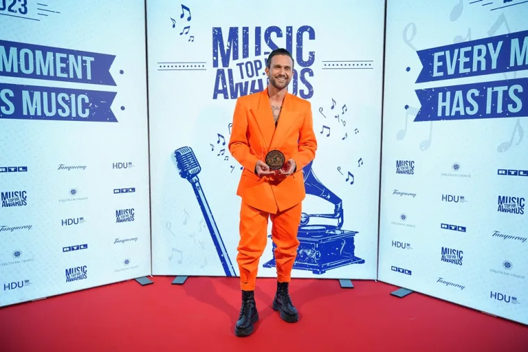 Severina slavila u dvije kategorije, uručene i posebne nagrade, ali s razlogom je u centru pažnje bila prelijepa Ana Radi&scaron;ić