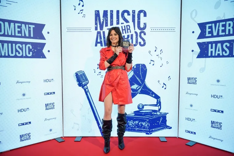 Severina slavila u dvije kategorije, uručene i posebne nagrade, ali s razlogom je u centru pažnje bila prelijepa Ana Radi&scaron;ić