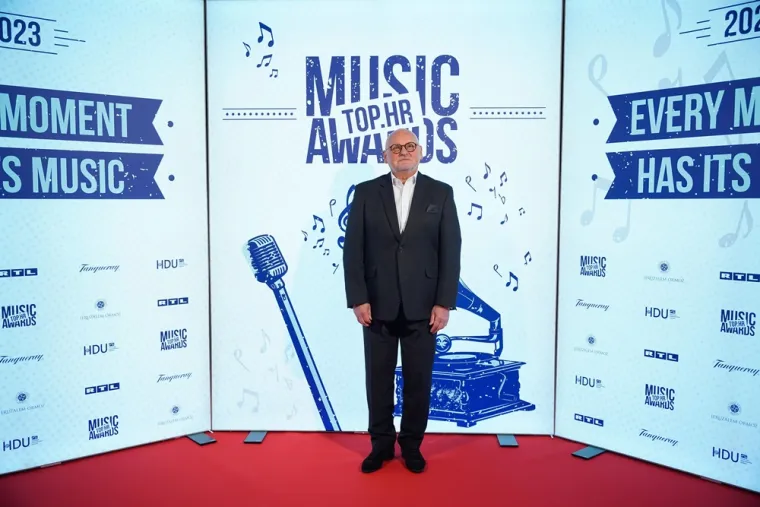 Severina slavila u dvije kategorije, uručene i posebne nagrade, ali s razlogom je u centru pažnje bila prelijepa Ana Radi&scaron;ić