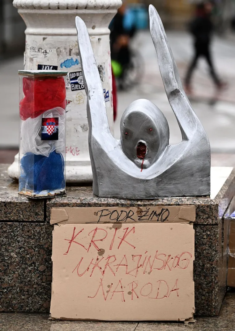 Skup podr&scaron;ke Ukrajini u Zagrebu: Plač, transparentni i snažne poruke; veleposlanik Kirilič: 'Đavao govori samo jednim jezikom'