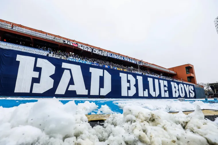 Najveći hrvatski derbi u Maksimiru u snježnim uvjetima: Pogledajte kako izgleda travnjak uoči dvoboja Dinama i Hajduka