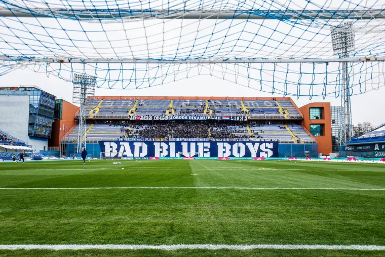 Najveći hrvatski derbi u Maksimiru u snježnim uvjetima: Pogledajte kako izgleda travnjak uoči dvoboja Dinama i Hajduka