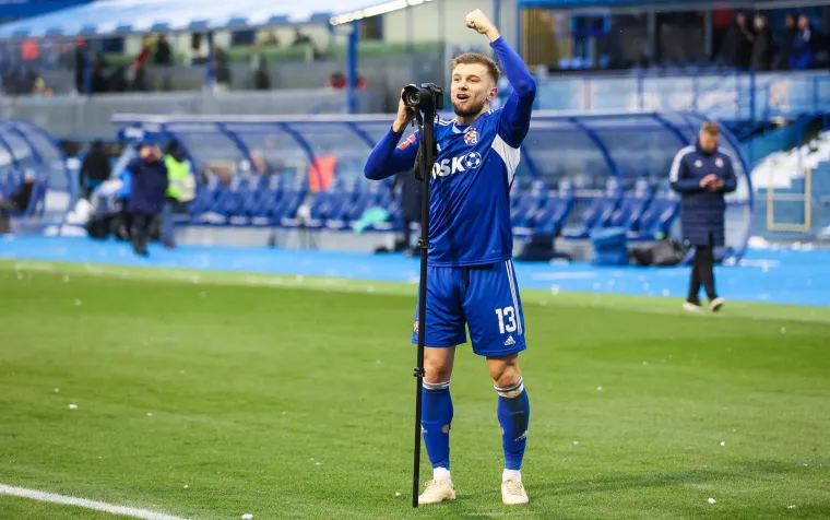 Nakon debakla na Maksimiru Torcida pjevala neočekivanu pjesmu igračima Hajduka
