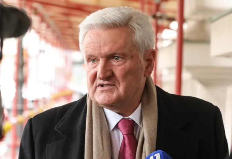 Pogledajte optimističnog  Todorića kako dolazi na optužno vijeće za Agrokor: 'Očekujem pobjedu'