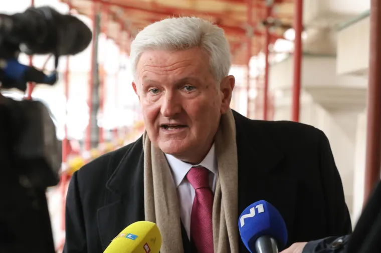 Pogledajte optimističnog  Todorića kako dolazi na optužno vijeće za Agrokor: 'Očekujem pobjedu'