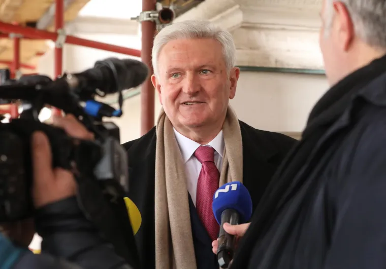 Pogledajte optimističnog  Todorića kako dolazi na optužno vijeće za Agrokor: 'Očekujem pobjedu'