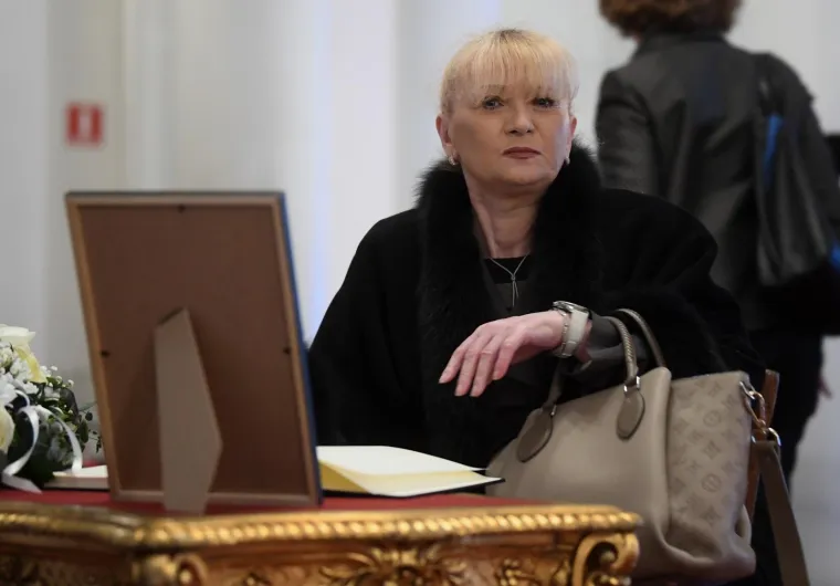 &quot;Znate i sami da je bilo raznih priča pa tako i ona da je bio s Natalijom. Moram reći da nisam ljubomorna, nikad nisam bila ljubomorna, nije mi to smetalo. Gdje god je bio, bio je&quot;, zaključila je Vesna.
