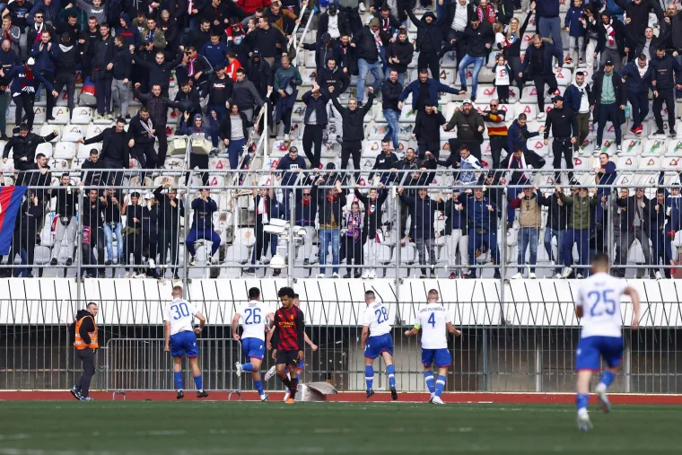 Najluđi grad na svitu: Evo kako je Torcida proslavila ulazak juniora u četvrtfinale Lige prvaka