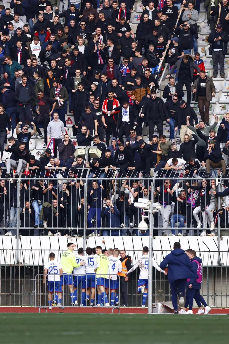 Najluđi grad na svitu: Evo kako je Torcida proslavila ulazak juniora u četvrtfinale Lige prvaka
