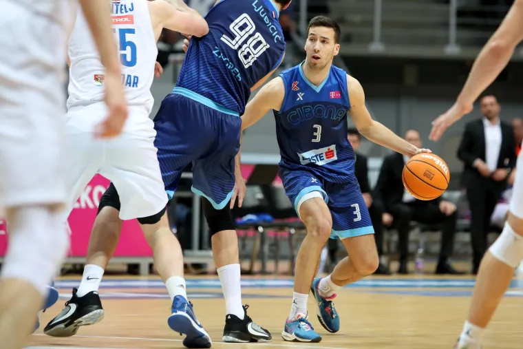 Zadar zamrznuo Cibonu na -15, fantastični Luka Božić briljirao 'triple-doubleom'