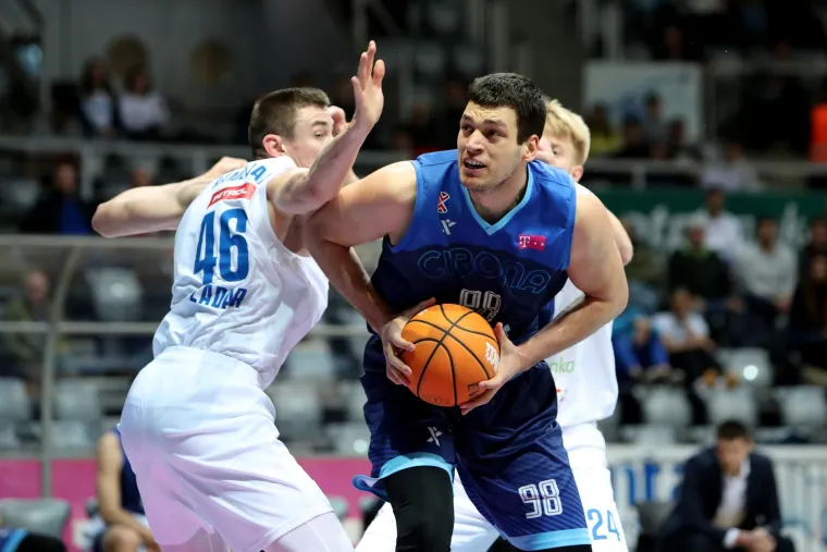Zadar zamrznuo Cibonu na -15, fantastični Luka Božić briljirao 'triple-doubleom'
