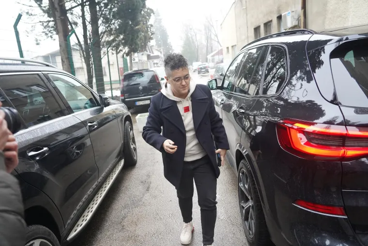 Svetlana Ražnatović Ceca iznenadila drastičnom promjenom imidža, rijetki su je prepoznali kad je stigla na snimanje