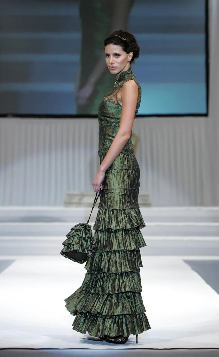 Pojavile se snimke Elle Dvornik prije prvih estetskih korekcija, pogledajte kako je izgledala sa 17 godina