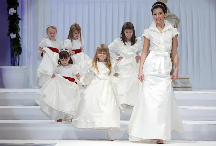 Pojavile se snimke Elle Dvornik prije prvih estetskih korekcija, pogledajte kako je izgledala sa 17 godina