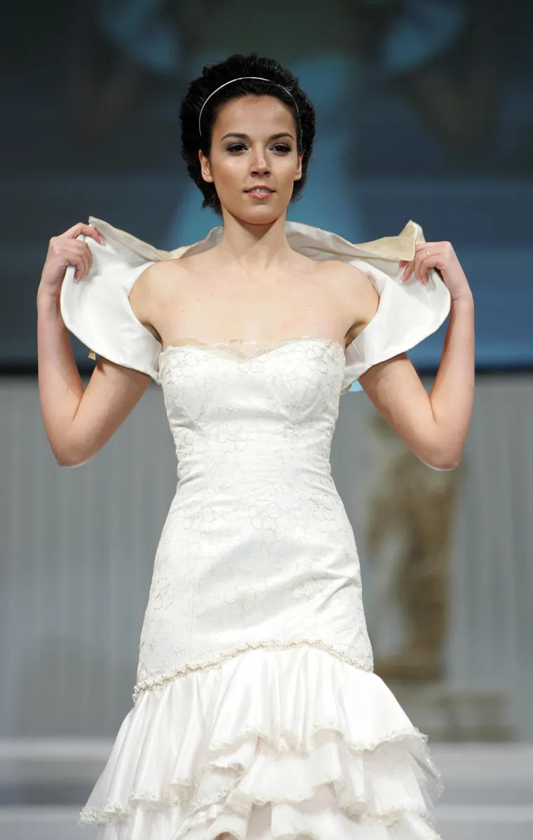 Pojavile se snimke Elle Dvornik prije prvih estetskih korekcija, pogledajte kako je izgledala sa 17 godina