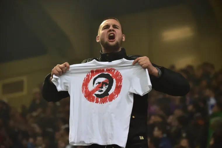 Stop le&scaron;inarenju u Dinamu! Ova galerija je simbol otpora protiv Zdravkovih krakova i njegovih 'dugoprstića'