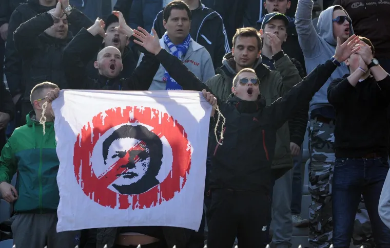 Stop le&scaron;inarenju u Dinamu! Ova galerija je simbol otpora protiv Zdravkovih krakova i njegovih 'dugoprstića'