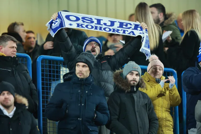 Tužan rođendan u Osijeku: Navijači nakon utakmice skandirali dvije riječi, igrači odbili njihov zahtjev